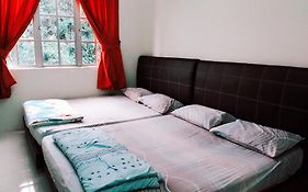 Sa Apartments @ Crown Imperial Court